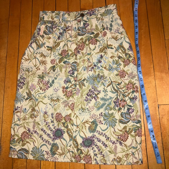 Vintage floral style midi skirt - Picture 4 of 8